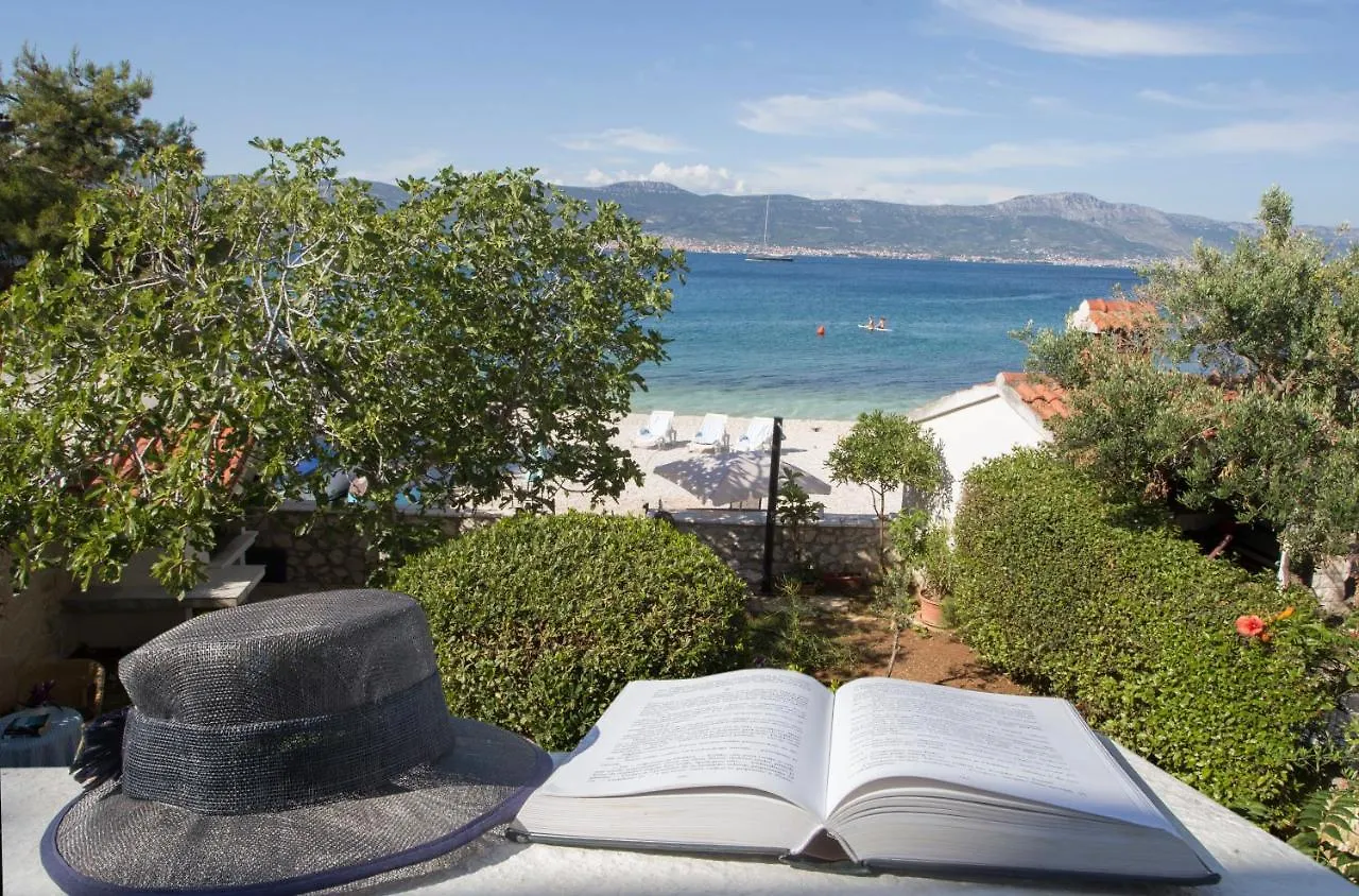 Situs Katarina Apartment Trogir Croatia