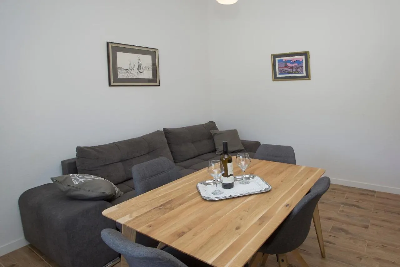Situs Katarina Apartment Trogir 0*,